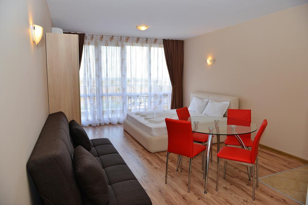 Apartments Atia Chernomorets Ruang foto