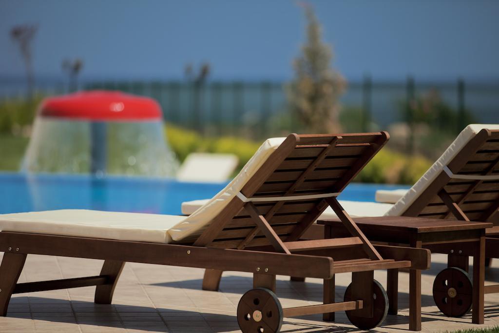 Apartments Atia Chernomorets Bagian luar foto