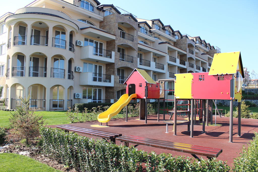 Apartments Atia Chernomorets Bagian luar foto